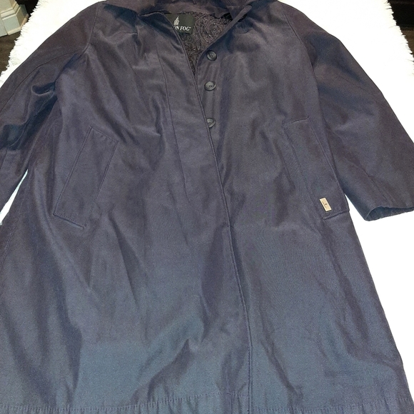 LONDON FOG Purple coat with removable hood - Picture 6 of 13